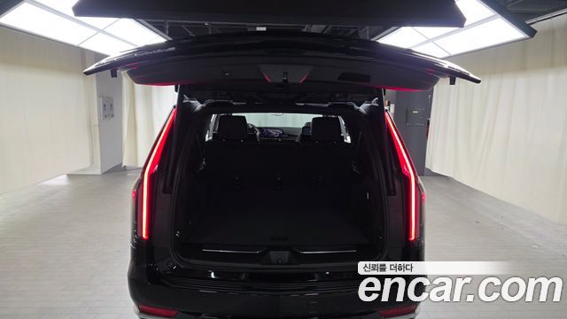 Cadillac Escalade 2024 — photo 23