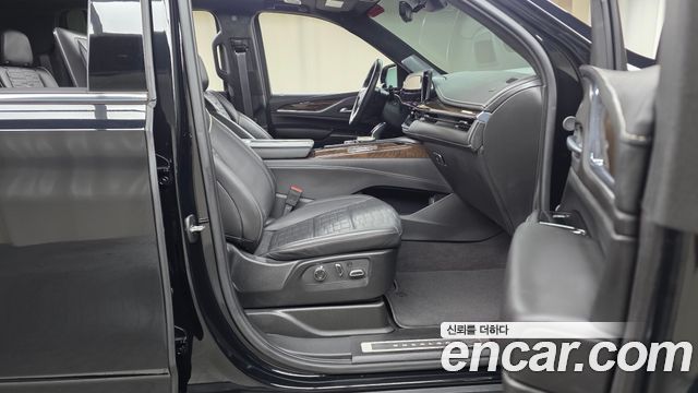 Cadillac Escalade 2024 — photo 16