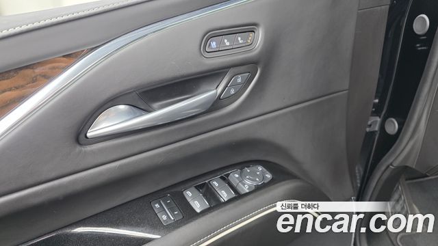 Cadillac Escalade 2024 — photo 28