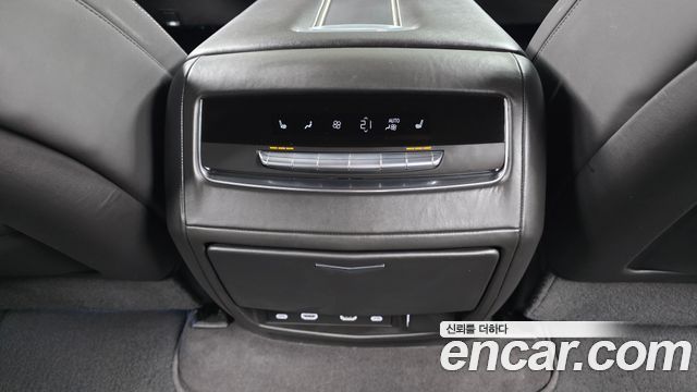 Cadillac Escalade 2024 — photo 31