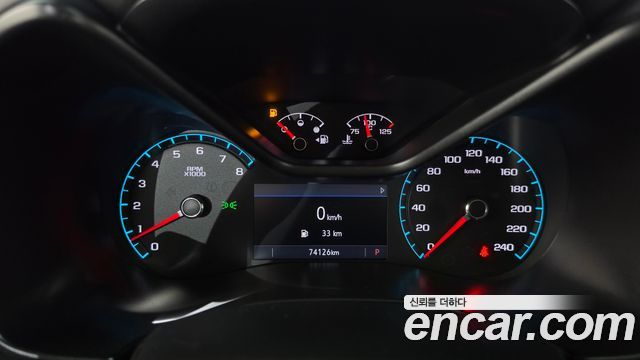 Chevrolet Korea Colorado 2021 — photo 11