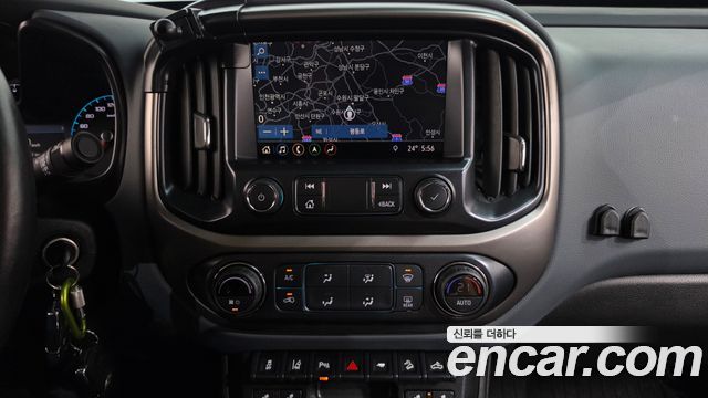 Chevrolet Korea Colorado 2021 — photo 18