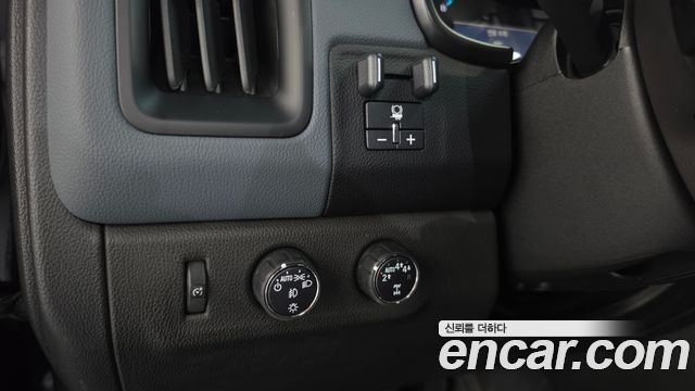 Chevrolet Korea Colorado 2021 — photo 26