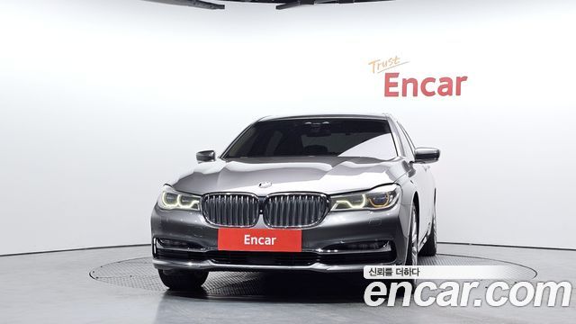 BMW 7-Series 2016 — photo 3