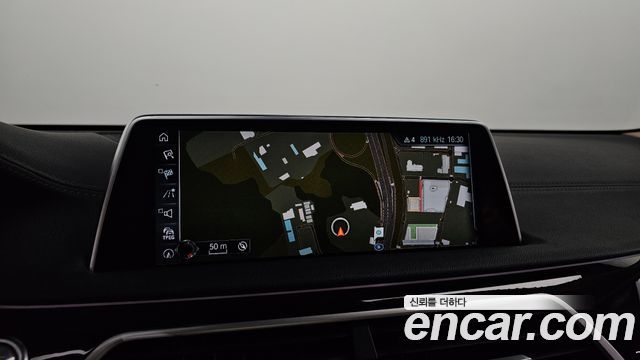 BMW 7-Series 2016 — photo 20