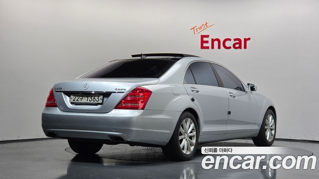 Mercedes-Benz S-Class 2011 — photo 2