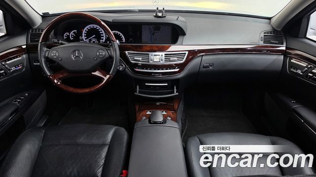 Mercedes-Benz S-Class 2011 — photo 7