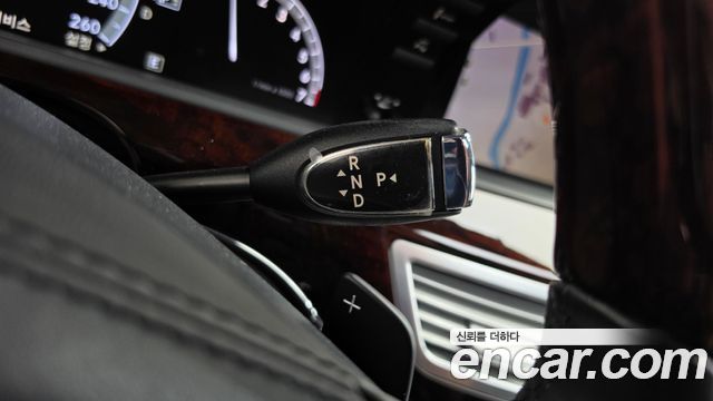 Mercedes-Benz S-Class 2011 — photo 9