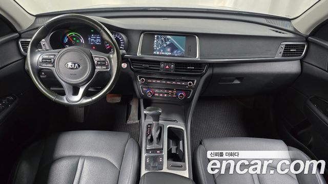Kia K5 2016 — photo 10