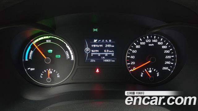 Kia K5 2016 — photo 11