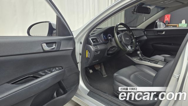 Kia K5 2016 — photo 13
