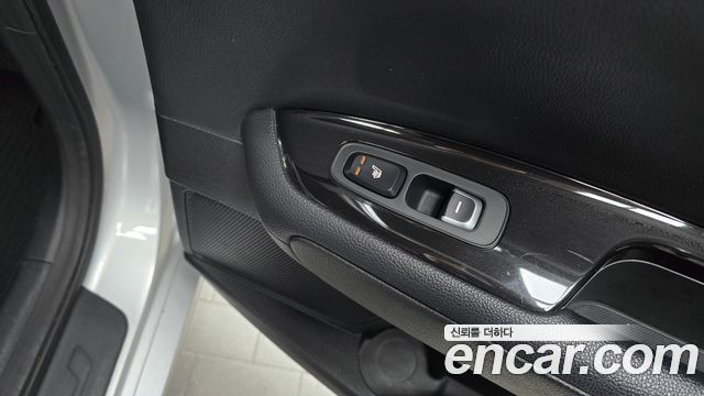 Kia K5 2016 — photo 29