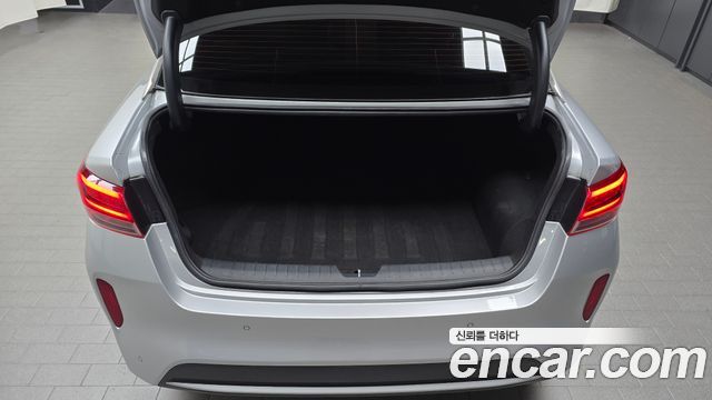 Kia K5 2016 — photo 30