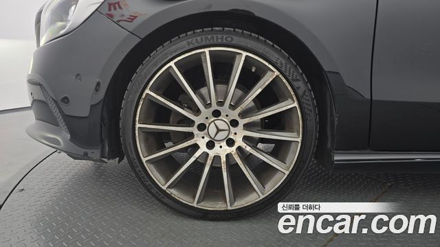 Mercedes-Benz A-Class 2017 — photo 5