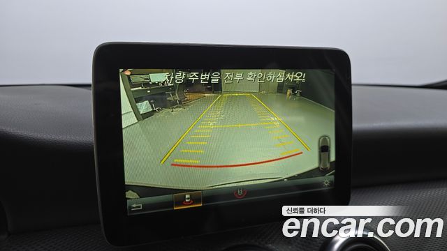 Mercedes-Benz A-Class 2017 — photo 17