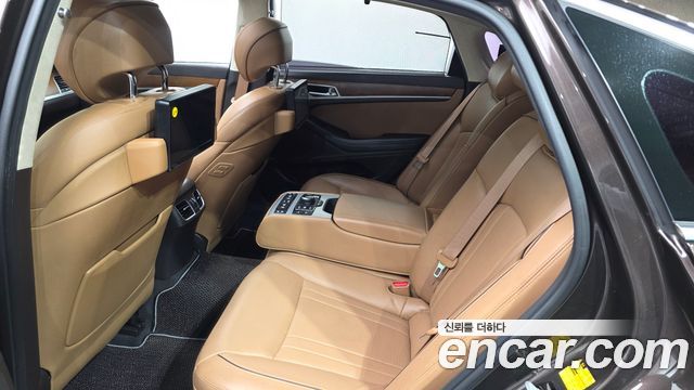 Genesis G80 2017 — photo 12