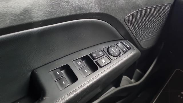 Hyundai AVANTE 2017 — photo 17