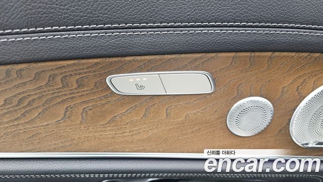 Mercedes-Benz E-Class 2019 — photo 34