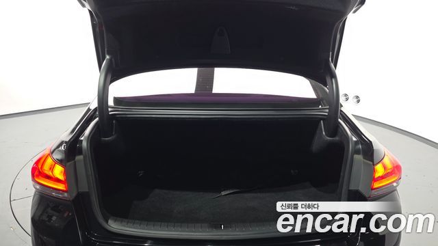 Hyundai Genesis 2016 — photo 20