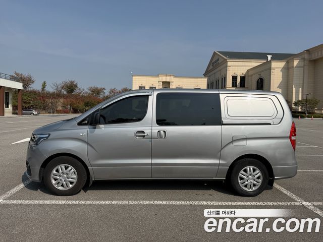 Hyundai Starex 2019 — photo 7