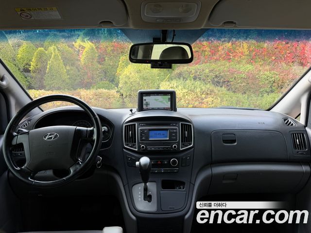 Hyundai Starex 2019 — photo 11