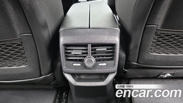 Peugeot 3008 2018 — photo 24