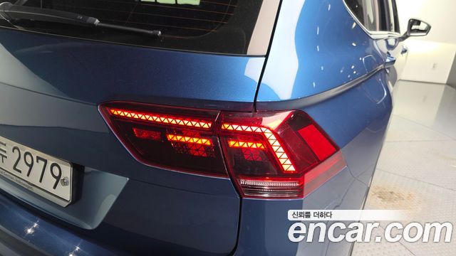 Volkswagen Tiguan 2020 — photo 9