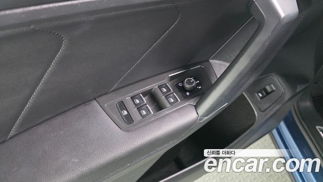 Volkswagen Tiguan 2020 — photo 29