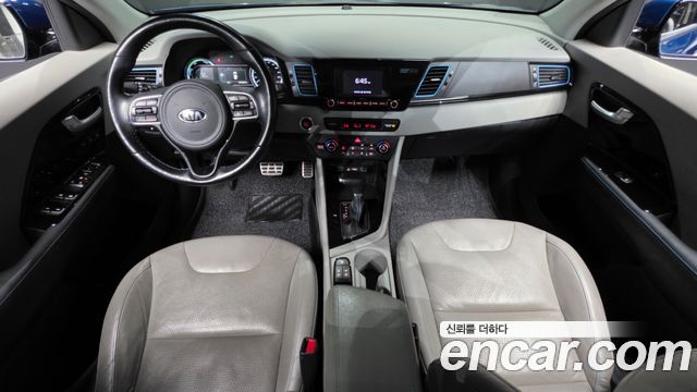 Kia Niro 2018 — photo 10