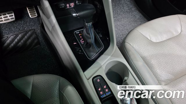 Kia Niro 2018 — photo 12