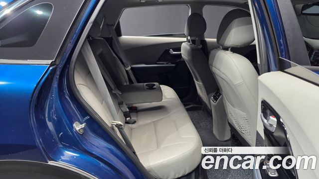 Kia Niro 2018 — photo 18