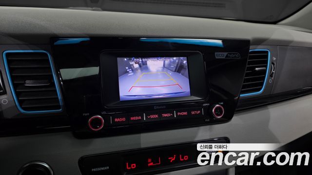 Kia Niro 2018 — photo 21