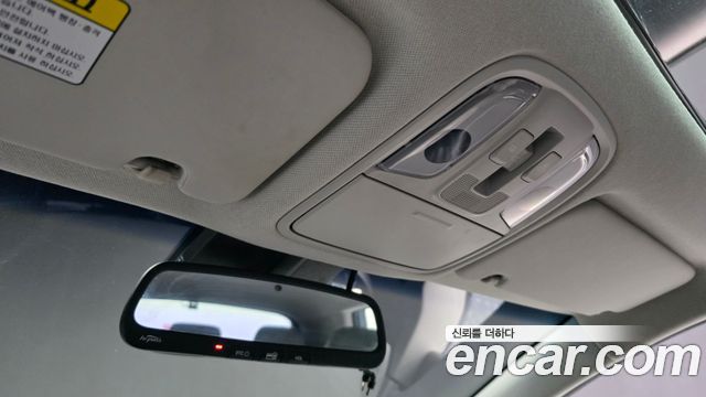 Kia Niro 2018 — photo 23