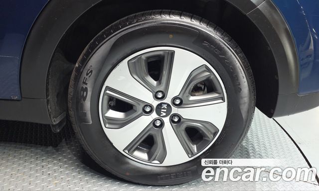 Kia Niro 2018 — photo 7