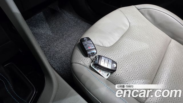 Kia Niro 2018 — photo 29