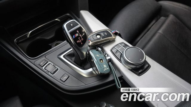 BMW 3-Series 2017 — photo 9