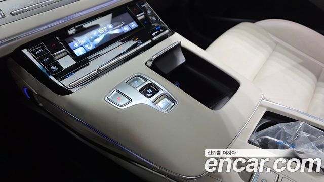 Hyundai Grandeur 2023 — photo 9