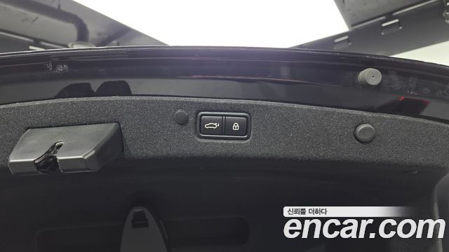 Hyundai Grandeur 2023 — photo 18