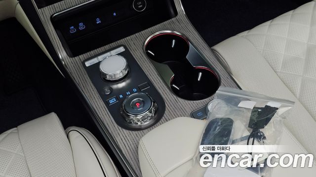 Genesis GV80 2025 — photo 12