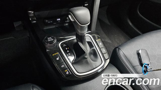 Kia Seltos 2023 — photo 12