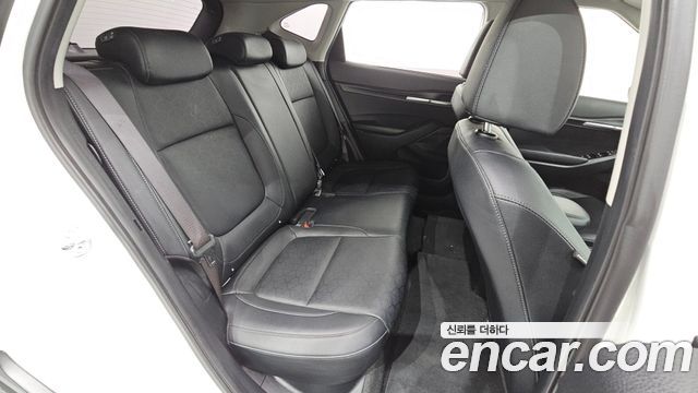 Kia Seltos 2023 — photo 17