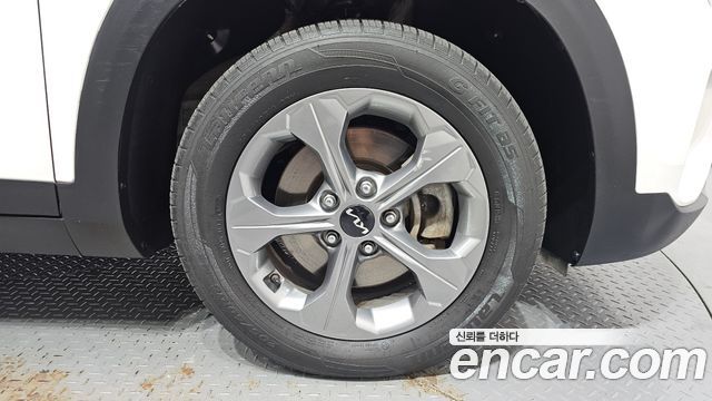 Kia Seltos 2023 — photo 7