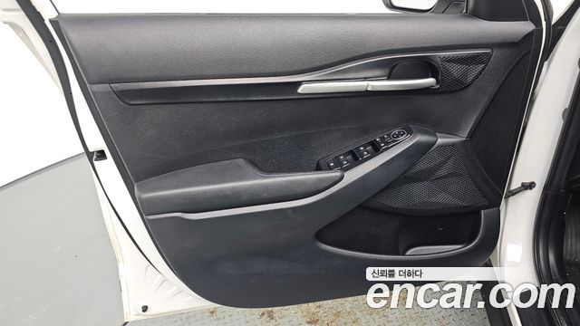 Kia Seltos 2023 — photo 14