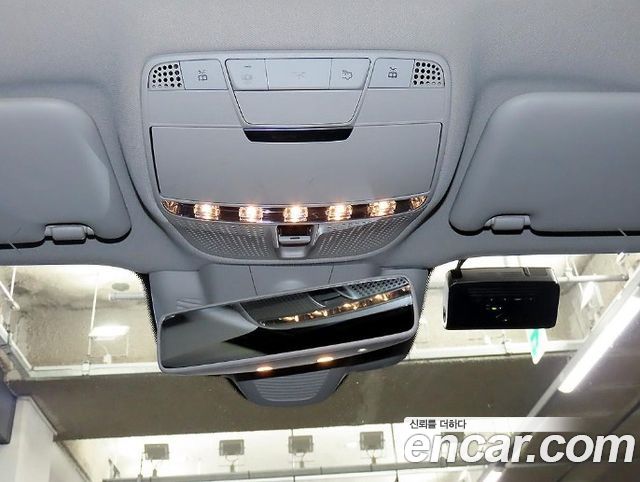 Mercedes-Benz E-Class 2017 — photo 14