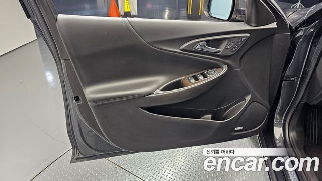 Chevrolet Korea Malibu 2017 — photo 14