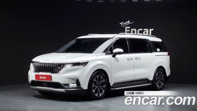 Kia Canival 2022 — photo 1