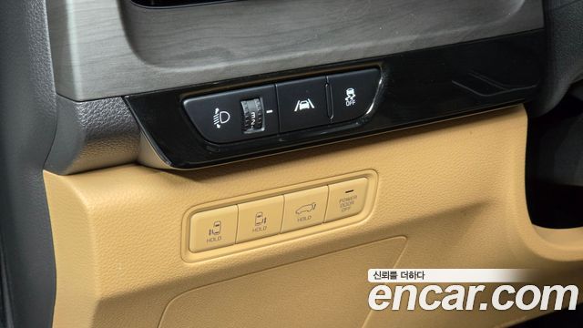 Kia Canival 2022 — photo 22
