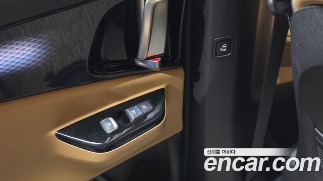 Kia Canival 2022 — photo 25
