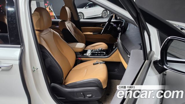 Kia Canival 2022 — photo 16