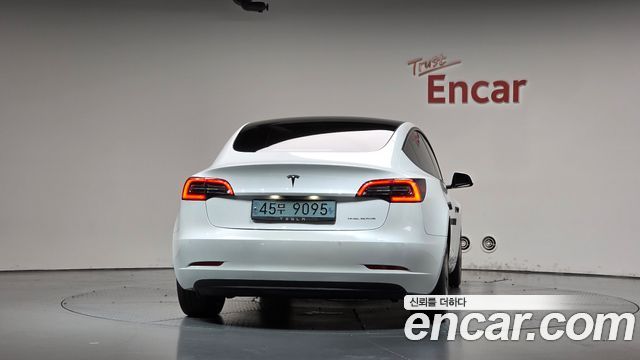 Tesla Model 3 2022 — photo 4